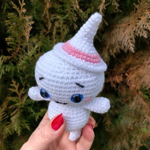 Crochet Casper doll with hat, new