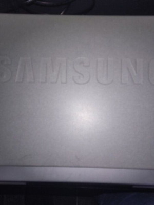 Samsung DVD player E 232 used with error, does not read discs