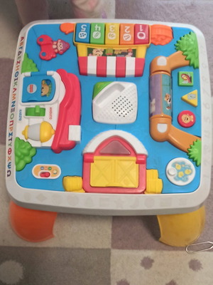 Μουσικό τραπεζάκι Fisher Price σαν καινούργιο