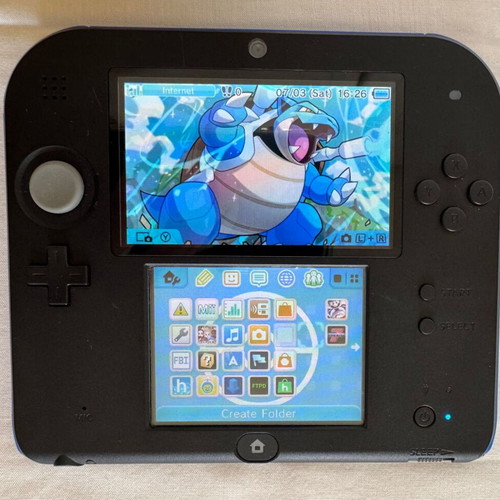 Nintendo 2DS like new, complete in box, blue