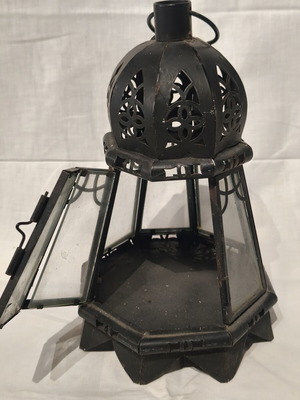 Small lantern like new with slight rust