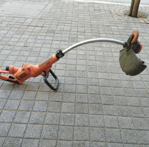 Χορτοκοπτικό ρεύματος black decker