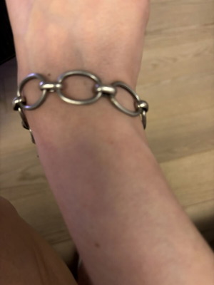 Bracelet with rings like new