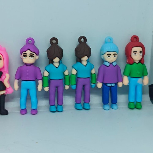 K-pop Demon Hunters collectible figures like new, pack of 24