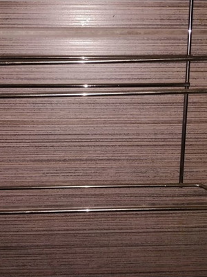 Θήκη χαρτιού κουζίνας ελαφρά μεταχειρισμένη για κρέμασμα σε ράγα