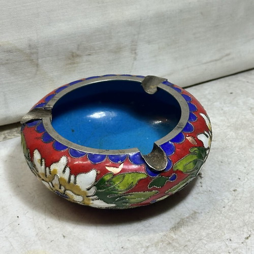 Vintage Cloisonné Ashtray with Floral Motifs, used, 10×4 cm