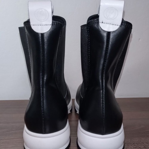 Parex women's leather boots black and white, new