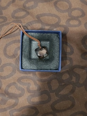 Swarovski pendant brown-pink with leather strap new