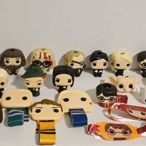 Kinder Joy Harry Potter Funko Pop like new, 22 of 24 pieces