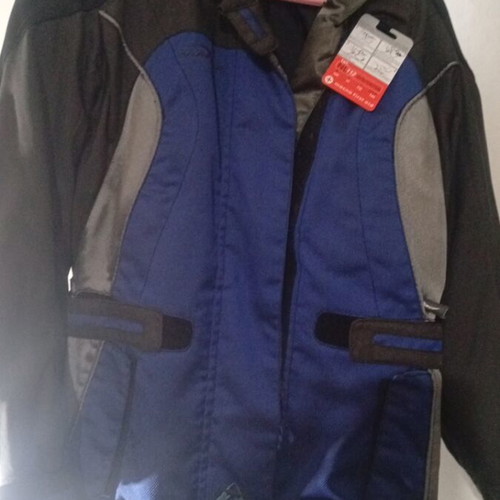 Macna motorcycle jacket like new with elbow and back protectors XS unisex