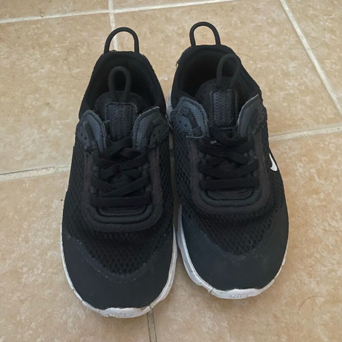 Nike kids sneakers size 28.5 like new, black summer shoes