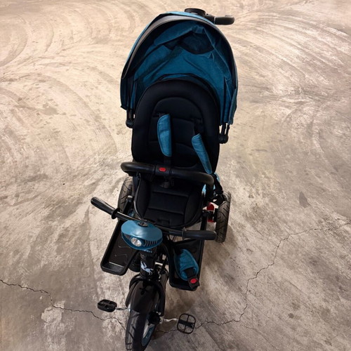 BYOX Jockey tricycle with music tray, turquoise
