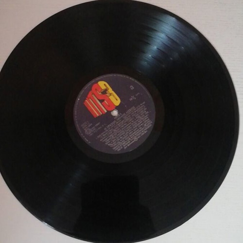 Hits 3 vinyl records like new, set of 2