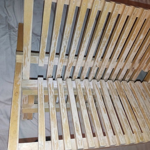 Wooden folding plate holder used