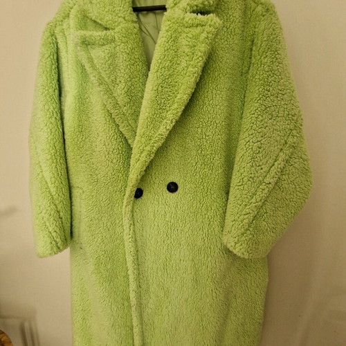 AME coat like new, light green, one size, warm, sheep texture