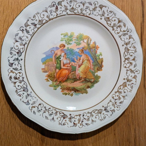 Ceramic collectible plate like new, diameter 23 cm