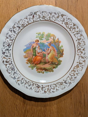 Ceramic collectible plate like new, diameter 23 cm