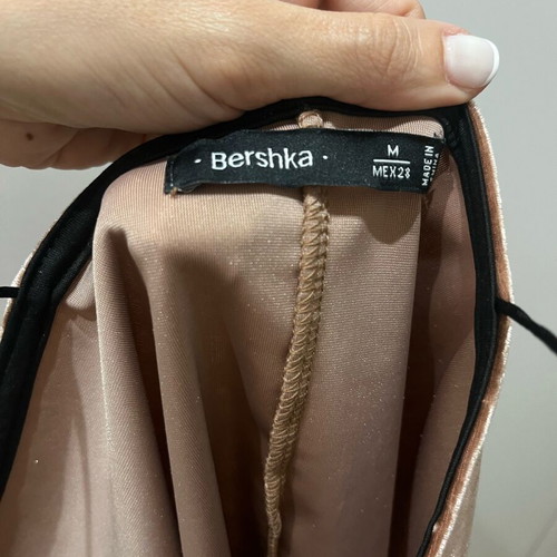 Bershka top with lace and velvet insert like new, size M