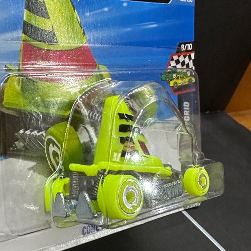 Hotwheels Treasure Hunt Cone Shaker new, sealed