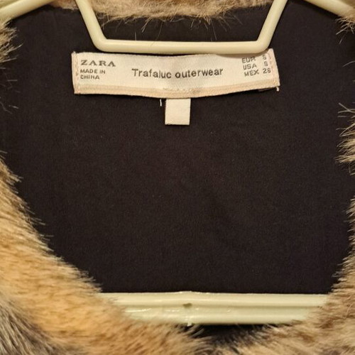 Zara sleeveless fur vest beige like new