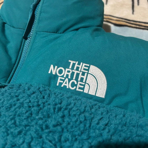 The North Face puffer like new, blue turquoise