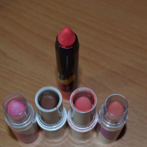 Lipsticks used, 5 shades pink, nude, peach, brown, coral