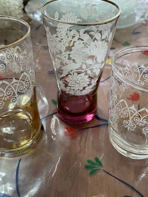 Vintage glasses used, set of 3 with designs and color