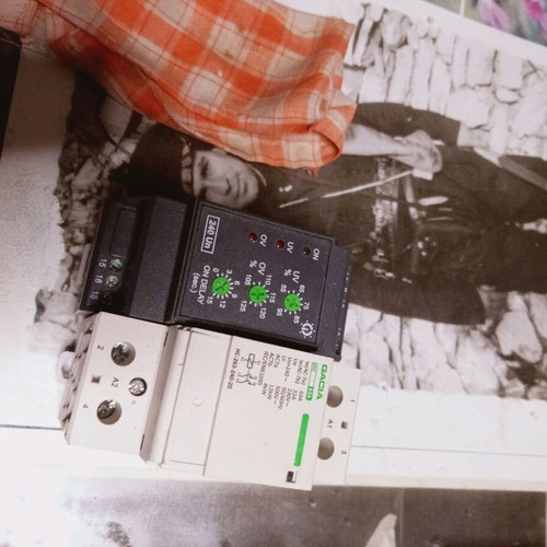 Single-phase voltage monitor like new