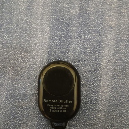 Remote shutter Bluetooth camera accessory