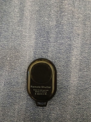 Remote shutter Bluetooth camera accessory