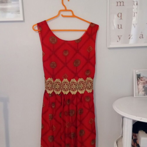 Red dress size M with gold detail, like new