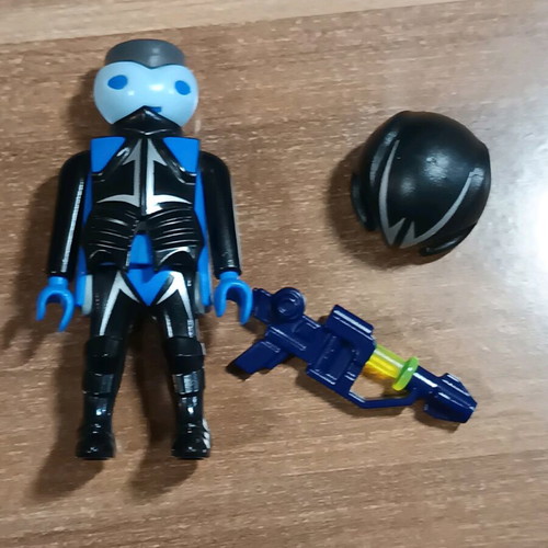 Playmobil blue alien rare figure used