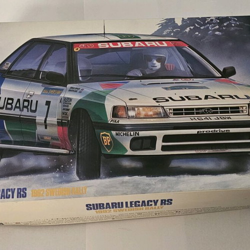 Subaru Legacy RS 1992 Swedish Rally Hasegawa model kit 1:24 like new