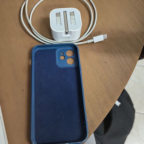 iPhone 12 and Apple Watch SE 2nd Gen cellular
