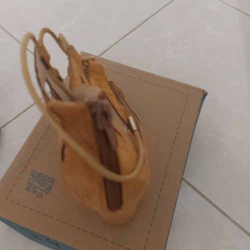 Platform sandals new, beige, size 37.5