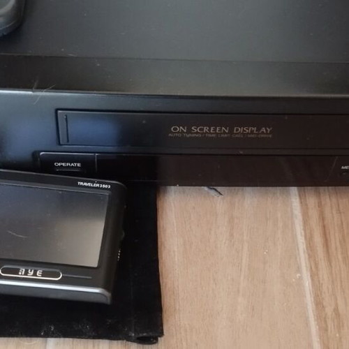 Technics sound system used with extra speaker, vintage video and GPS gift