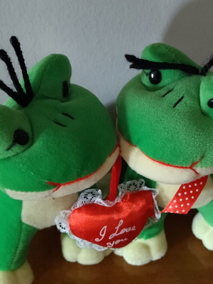 Λούτρινα βατραχάκια Αγίου Βαλεντίνου Ν.2 καινούργια, ενωμένα