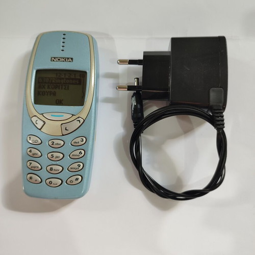 Nokia 3310 Classic Phone Turquoise used with charger and battery