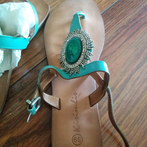 Shoe