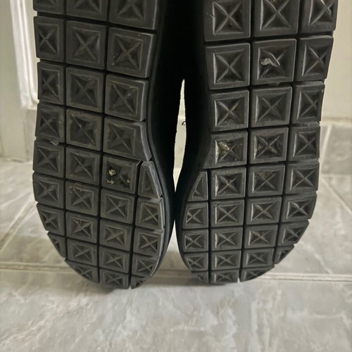 Puma Suede shoes like new, black, size 39, athletic