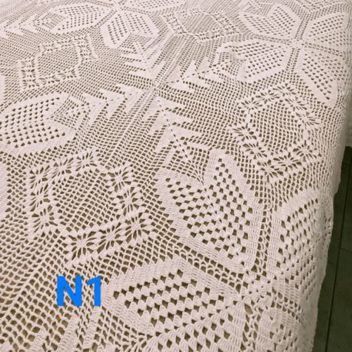 Handmade crochet blanket like new, cotton