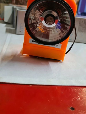 Car lights new, set of 3 with lighter power supply and magnet