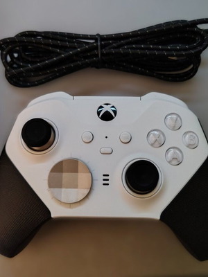 Xbox Elite Series 2 Core λευκό χειριστήριο σαν καινούργιο με καλώδιο USB-C