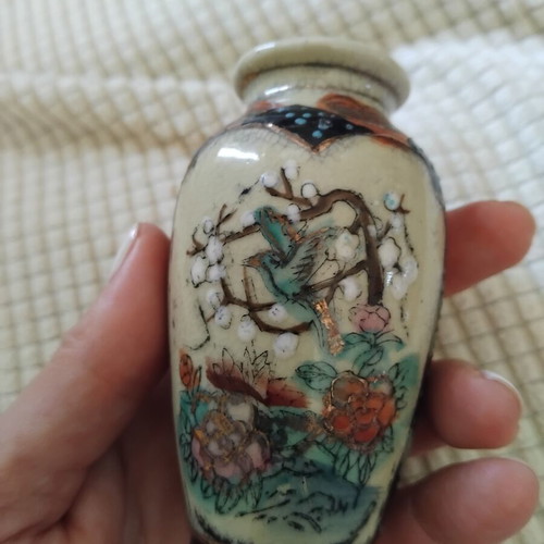 Porcelain decorations in excellent condition