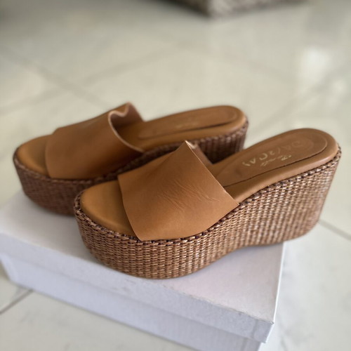 Sante leather platform sandals size 38, brown