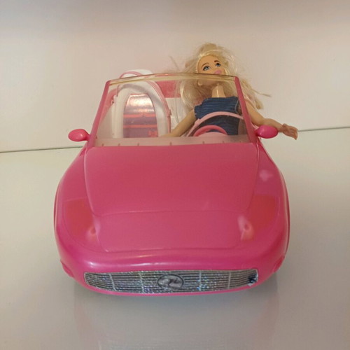 Barbie cabrio car like new