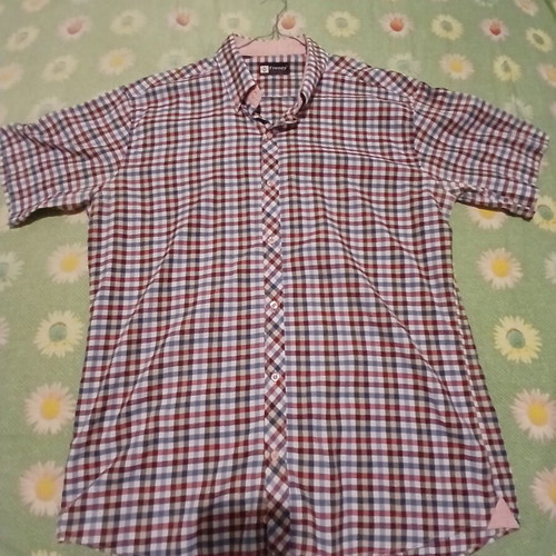 Frenzy XXL shirt like new, fits L, multicolor