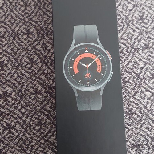 Samsung Galaxy Watch 5 Pro 45mm Titanium Black Bluetooth like new