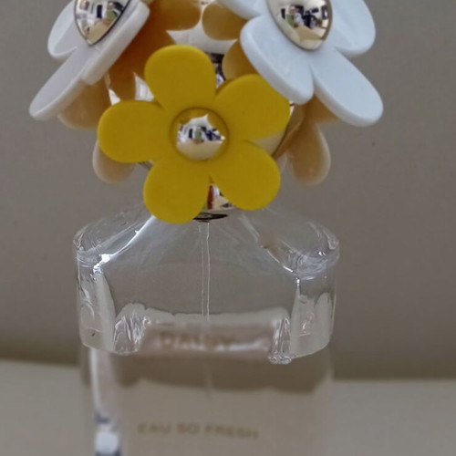 Daisy Marc Jacobs perfume 75ml used