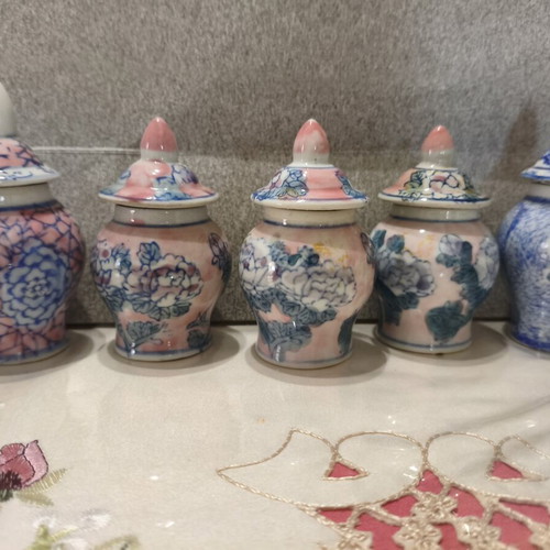 Vintage Chinese Porcelain Ginger Jars Set of 5, 11cm, like new